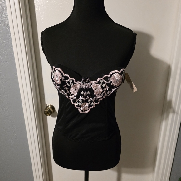 Gilligan & O'Malley Other - Nwt Gilligan & O'malley Intimates Corset Lingerie Top Size 34B
